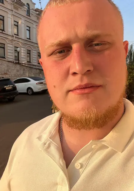 Я Ivan, 28 років з Сум, шукаю знайомства на одну ніч