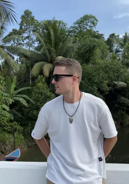 Юрий из Вены, ищу на сайте приятное времяпровождение