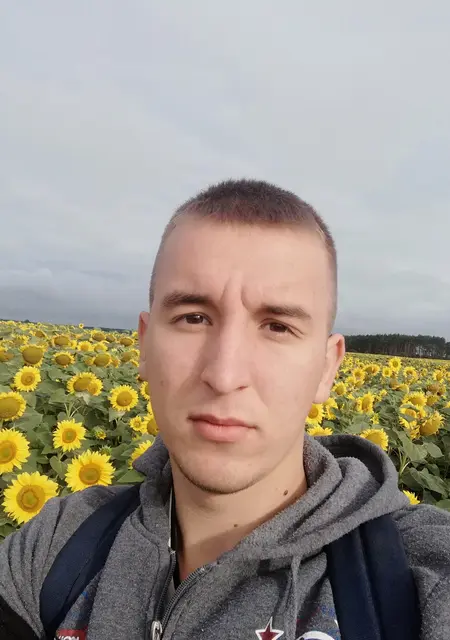 Я Олександр, 27 років з Сарни, шукаю знайомства без зобов'язань
