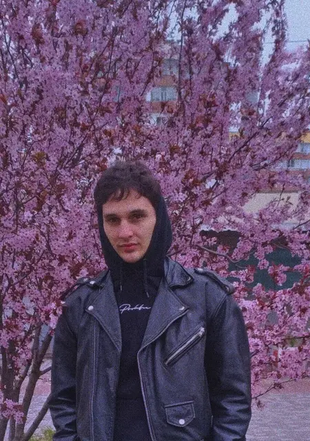 Я Даня, 24 років з Запоріжжя, шукаю знайомства на одну ніч