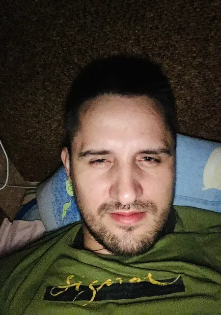 Я Андрей, 38, из Смелы, ищу знакомства без обязательств