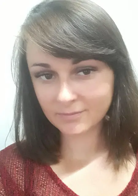 Я Ирина, 35, знакомлюсь для приятного времяпровождения в Глухівших