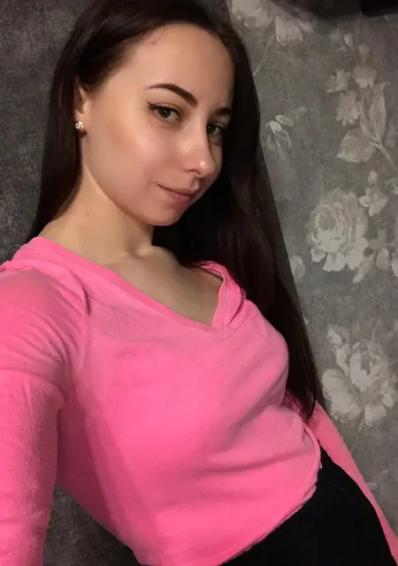 Я Карина, 31 років, знайомлюсь для постійних стосунків у Харкові