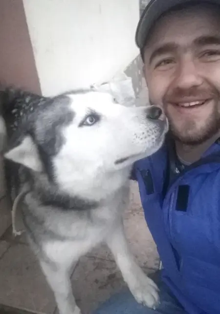 Я Олександр, 31 років, знайомлюсь без зобов'язань у Рівному