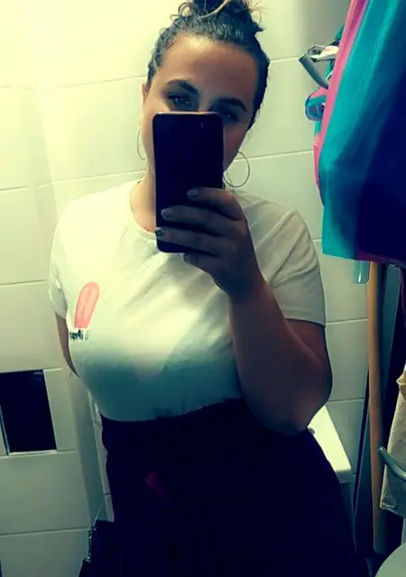 Юля из Днепра, ищу на сайте знакомства на одну ночь