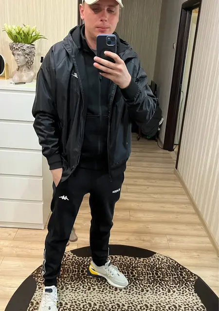 Я Илья, 29, из Бобруйска, ищу знакомство для открытые отношения