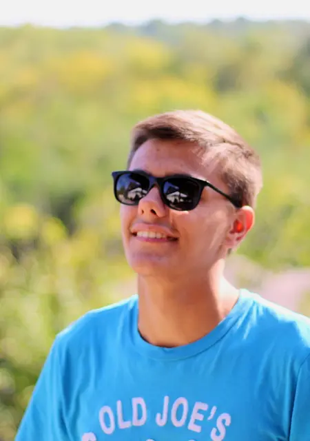 Влад з Одеси, мені 26 років, познайомлюсь без зобов'язань