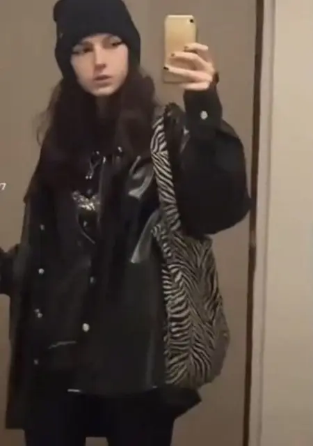 Lucie из Праги, мне 18, познакомлюсь