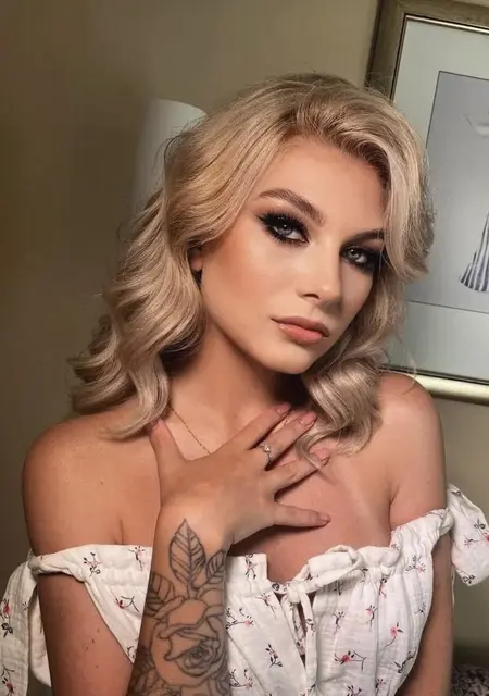 Я Карина, 23, из Киева, ищу знакомства без обязательств