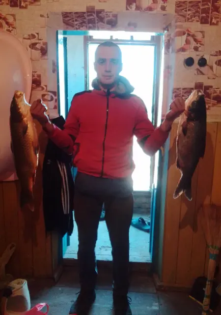 Я Игорь, 23, знакомлюсь на одну ночь в Кропивницком