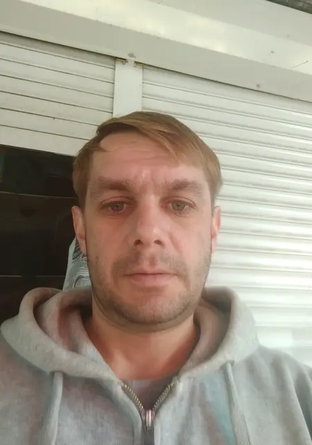 Сергей из Черновцов, мне 41, познакомлюсь на одну ночь