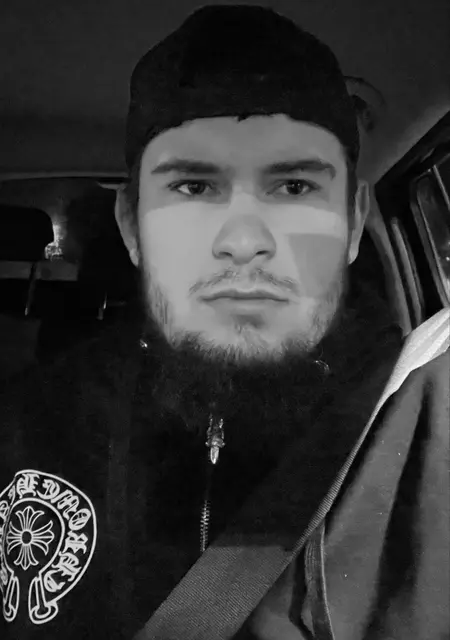 Вадим из Киева, мне 21, познакомлюсь для открытые отношения