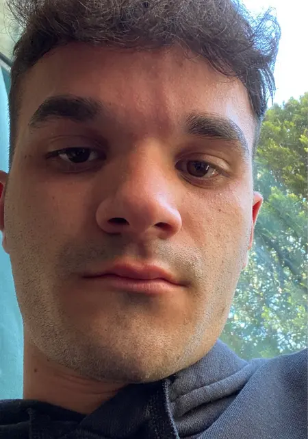 Nicolo из Алессандрия, мне 21, познакомлюсь для приятного времяпровождения