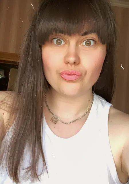 Я Александра, 29 років, знайомлюсь для спільні подорожі у Суми