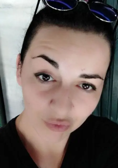 Я Ilanda, 41, из Афин, ищу знакомство