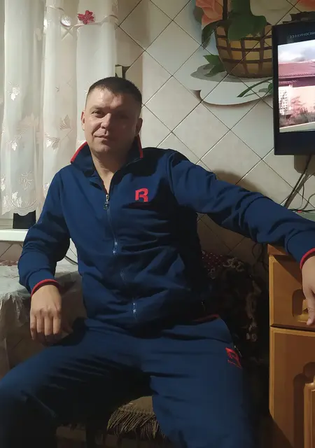 Андрей из Лутугина, ищу на сайте приятное времяпровождение