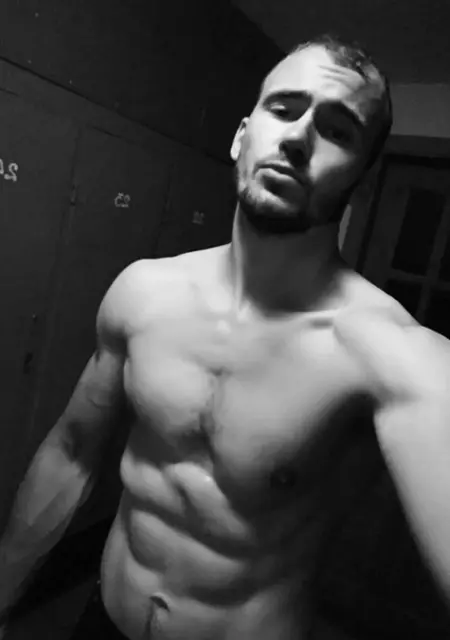 Я Игорь, 28, знакомлюсь для приятного времяпровождения в Житомире