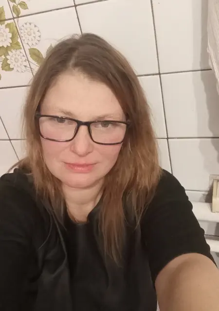 Эльвира из Ровно, мне 42, познакомлюсь для приятного времяпровождения