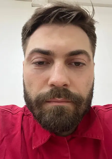 Victor из Софии, ищу на сайте знакомства на одну ночь