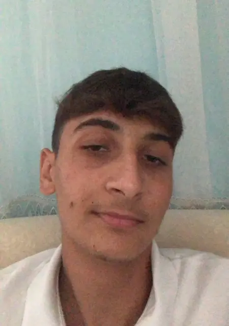 Yiit из Болы, мне 25, познакомлюсь для вирта