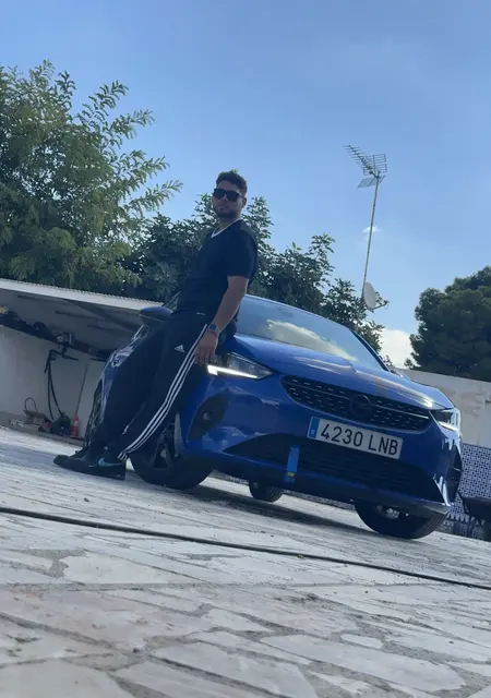 Danilop de Alicante, tengo 26 años, listo para conocer para pasatiempo agradable