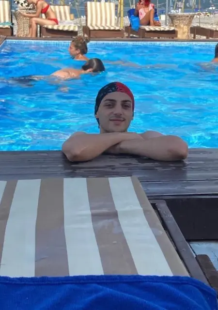 Я Giorgi, 23, из Познани, ищу знакомство для дружбы