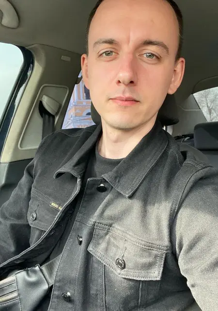 Я Денис, 27 років з Маріуполя, шукаю знайомство для постійних стосунків