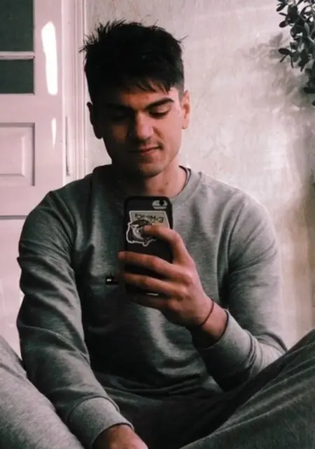 Dima из Черновцов, ищу на сайте знакомства без обязательств