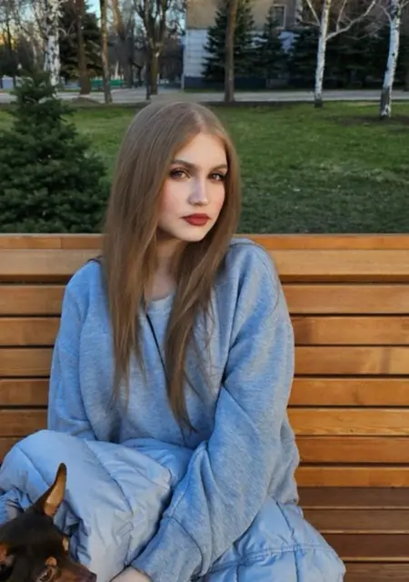 Софа из Луганска, мне 21, познакомлюсь без обязательств