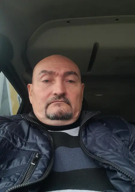 Виктор из Алматы, мне 49, познакомлюсь без обязательств