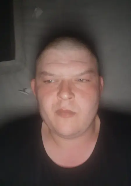 Я Владимир, 28 років з Сніжне, шукаю знайомства на одну ніч