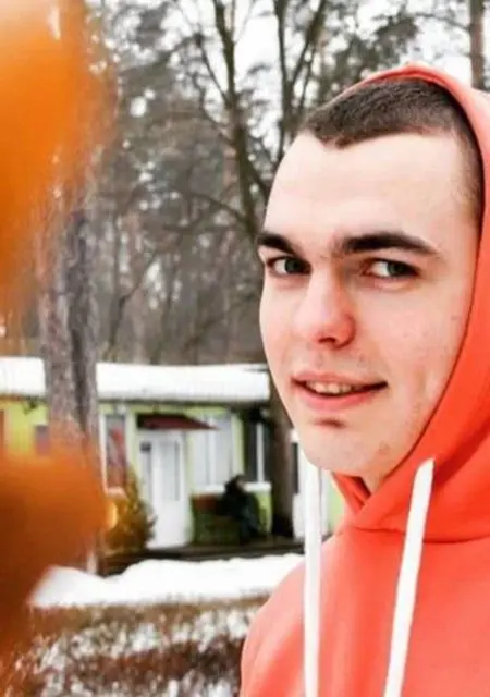 Alexs из Смелы, мне 25, познакомлюсь без обязательств