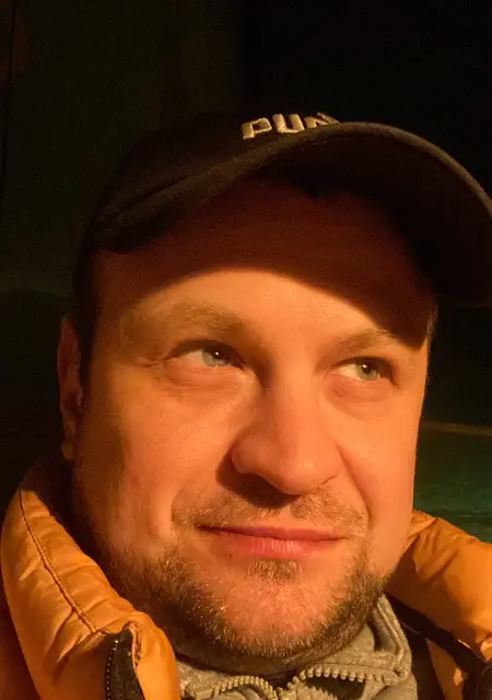 Александр из Бердянска, ищу на сайте открытые отношения