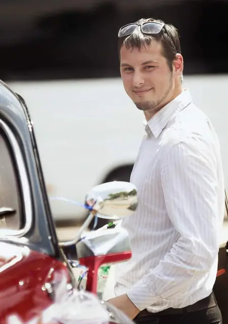 Максим из Запорожья, мне 32, познакомлюсь для приятного времяпровождения