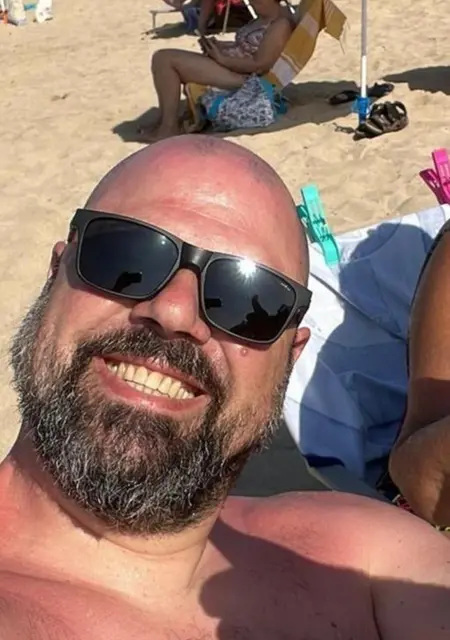 Soy Nes, 24 años de Palma de Mallorca, busco conocer gente para pasatiempo agradable