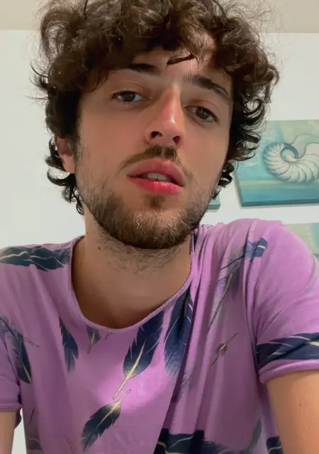 Я Manuele, 24, знакомлюсь без обязательств в Турине