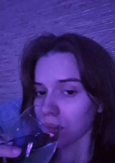 Я Val, 18, из Лондона, ищу знакомство