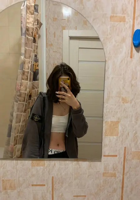 Я Аня, 25, из Баку, ищу знакомство для приятного времяпровождения