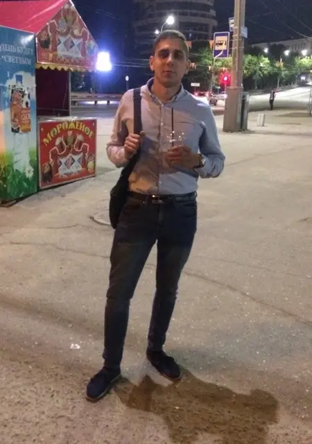 Я Дмитрий, 28, из Актобе, ищу знакомство для приятного времяпровождения