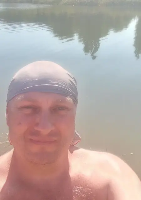 Александр з Макіївки, шукаю на сайті знайомства без зобов'язань