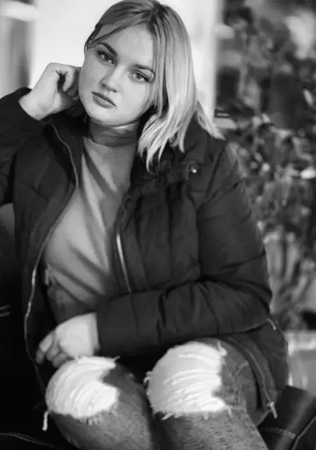 Я Alice, 31, из Сум, ищу знакомство для постоянных отношений