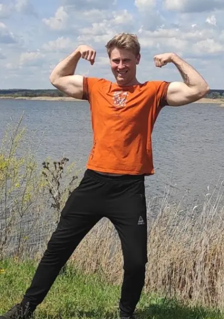 Я Роман, 32, из Краматорска, ищу знакомства без обязательств