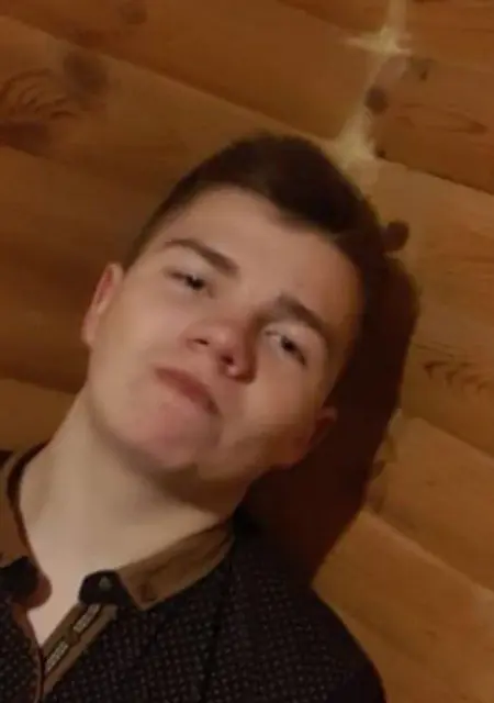 Я Bohdan, 20 років з Чернігова, шукаю знайомство для постійних стосунків