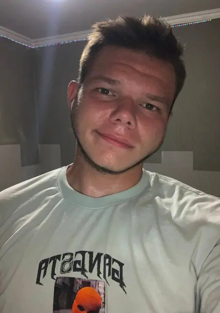 Я Maks, 21, из Падуи, ищу знакомство для постоянных отношений