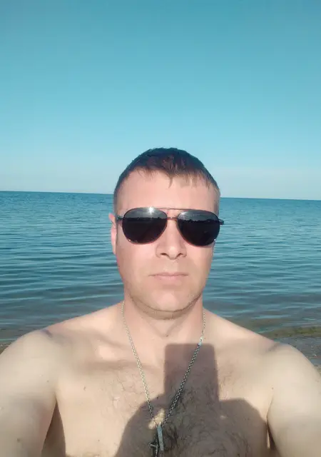 Я Serg, 42, из Коростеня, ищу знакомства без обязательств