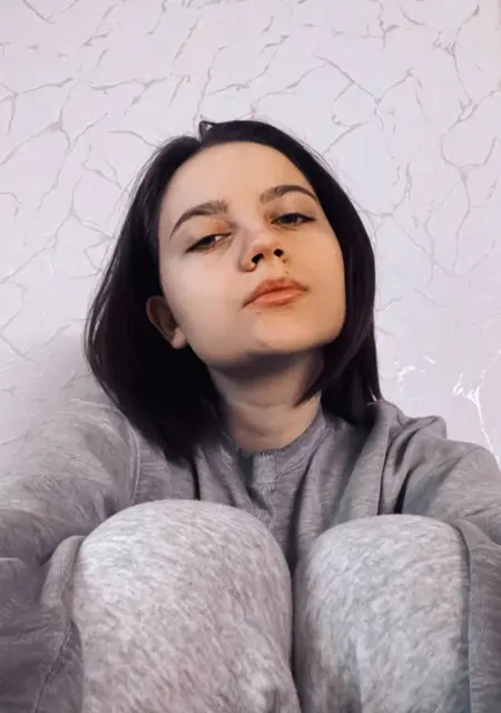 Аня з Києва, шукаю на сайті знайомства на одну ніч