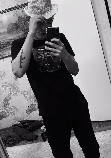 Вадим из Витебска, мне 20, познакомлюсь без обязательств