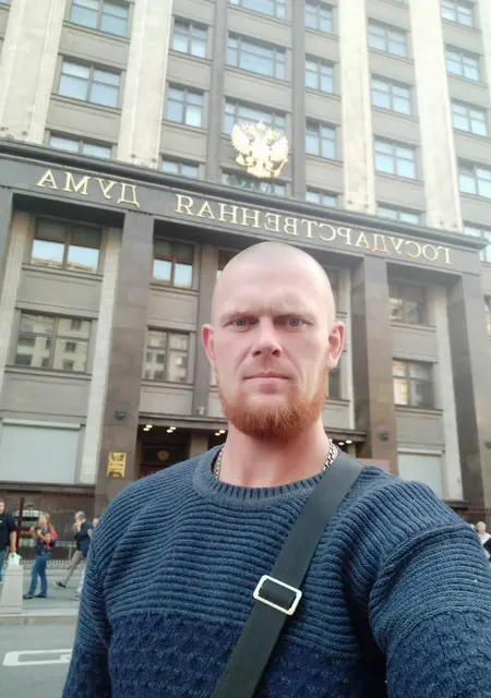 Женя из Макеевки, мне 43, познакомлюсь без обязательств