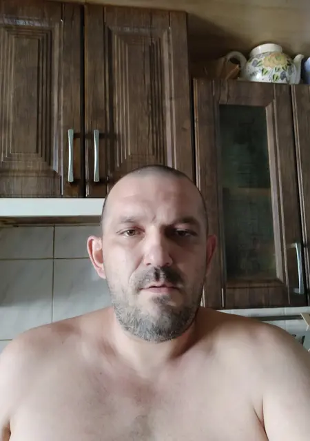 Я Иван, 43 років, знайомлюсь без зобов'язань у Нікополі