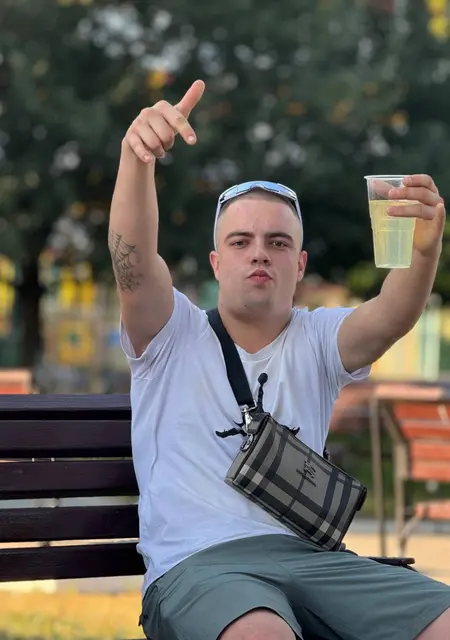 Nikita з Харкова, шукаю на сайті знайомства без зобов'язань